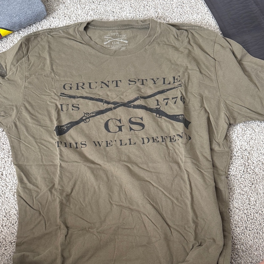Grunt Style Army Green Graphic Tee